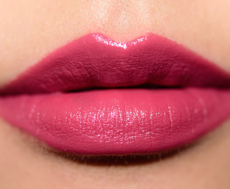 <p class="text-center">MAC Craving Lipstick</p>