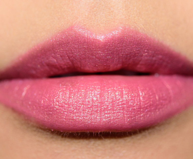 <p class="text-center">MAC Crème de la Femme Lipstick</p>