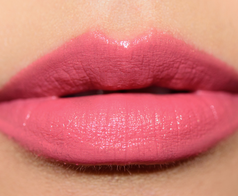 <p class="text-center">MAC Fanfare Lipstick</p>