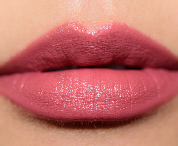 <p class="text-center">MAC Fastplay Lipstick</p>