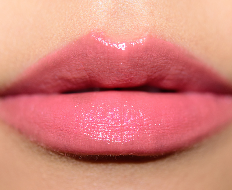 <p class="text-center">MAC Flamingo Lipstick</p>