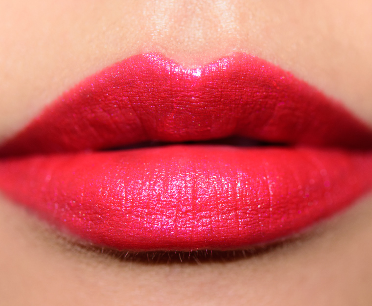 <p class="text-center">MAC Fusion Pink Lipstick</p>