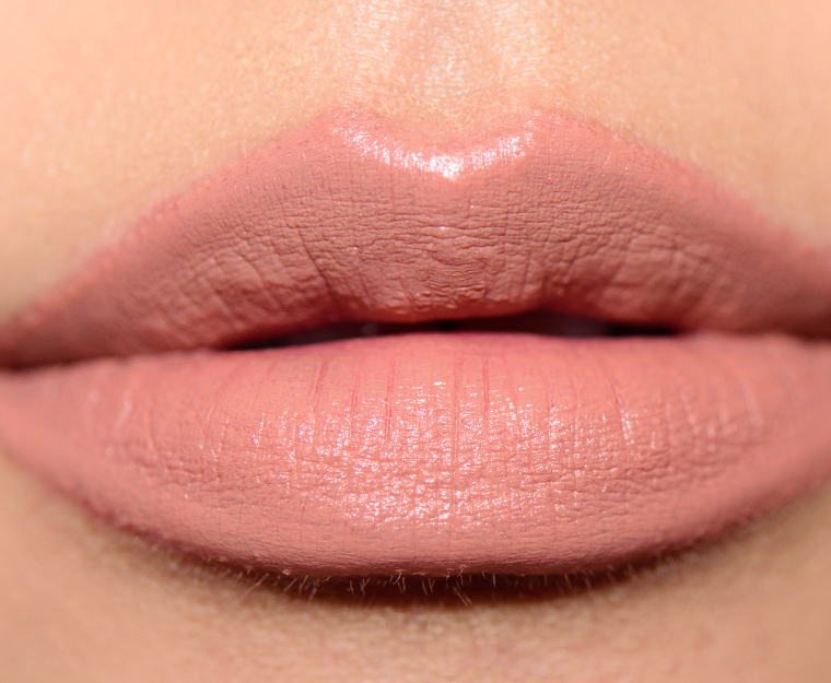 <p class="text-center">MAC Honeylove Lipstick</p>