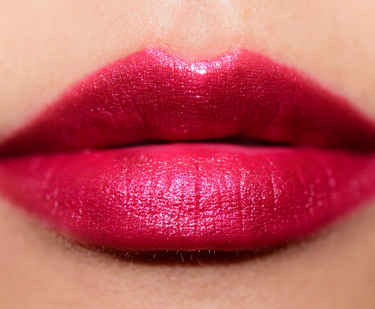 <p class="text-center">MAC New York Apple Lipstick</p>