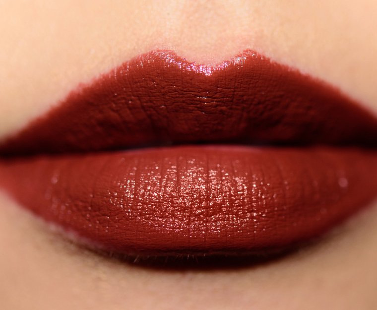 <p class="text-center">MAC Paramount Lipstick</p>
