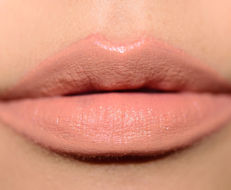 <p class="text-center">MAC Peachstock Lipstick</p>