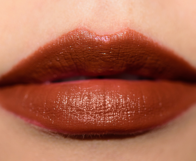 <p class="text-center">MAC Photo Lipstick</p>