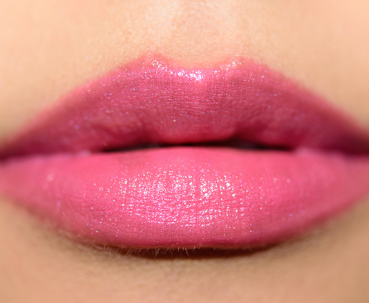 <p class="text-center">MAC Pink Pearl Pop Lipstick</p>