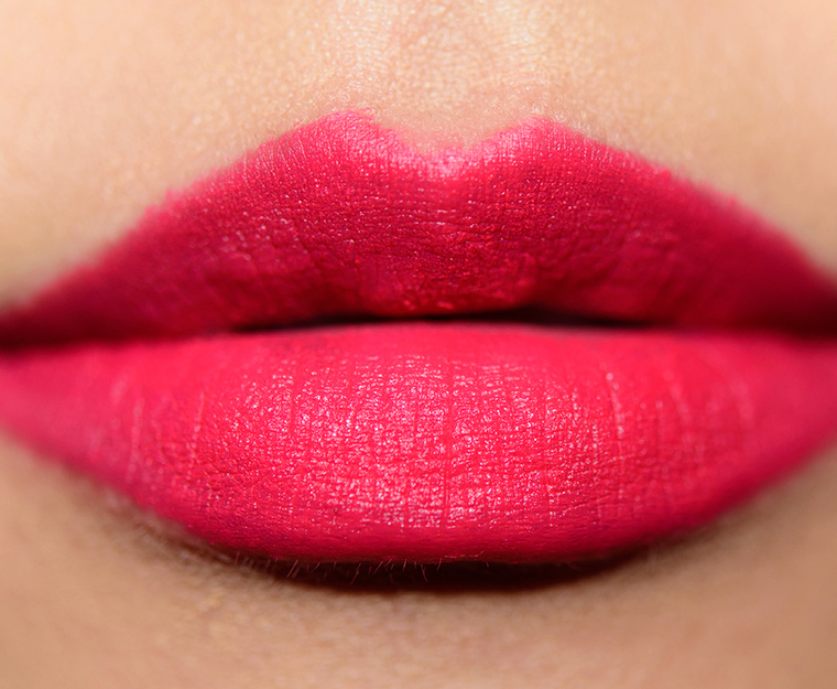 <p class="text-center">MAC Relentlessly Red Lipstick</p>