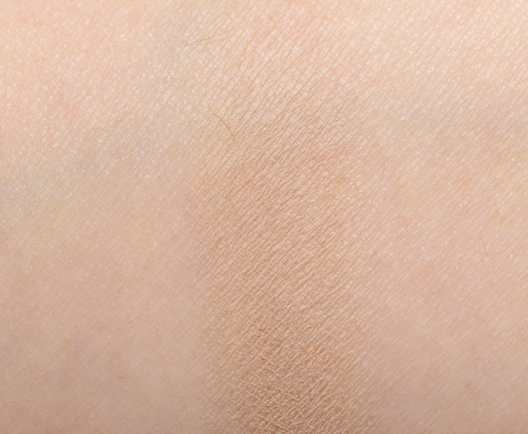 MAC Fab Accent Eyeshadow