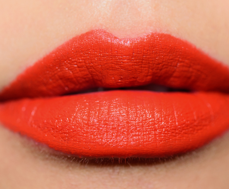 <p class="text-center">MAC So Chaud Lipstick</p>