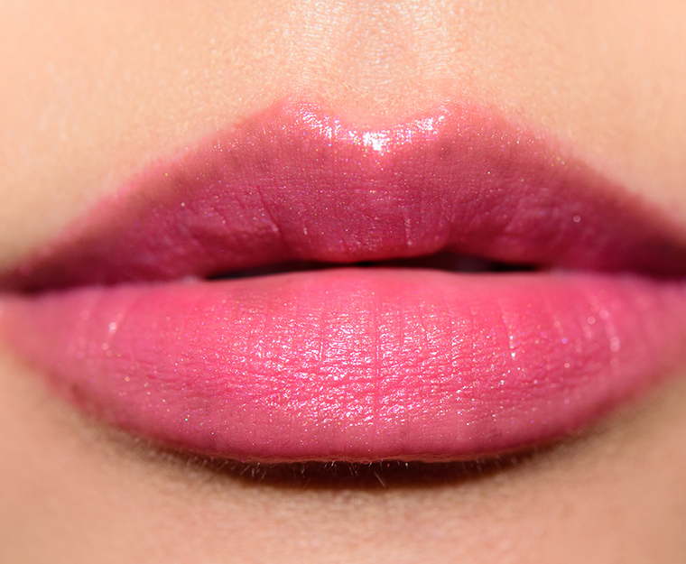 <p class="text-center">MAC Sweetie Lipstick</p>
