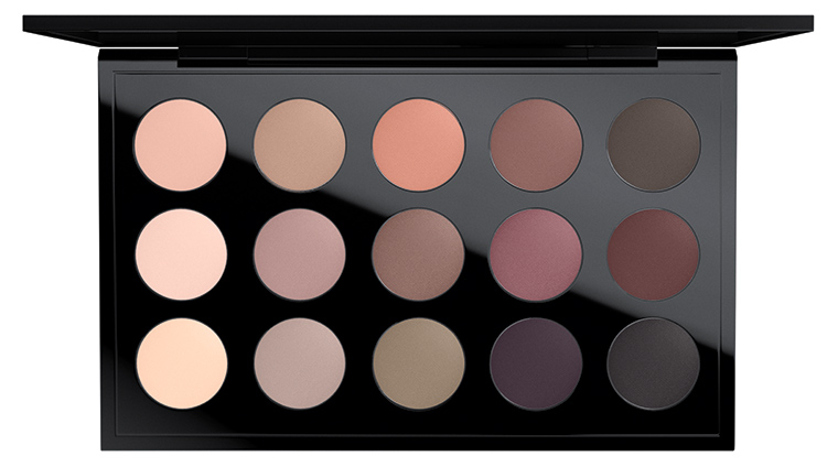 MAC C'est Chic Eyeshadow Palette