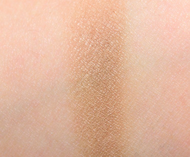 <p class="text-center">Chanel Candeur et Experience #2 Multi-Effect Eyeshadow</p>