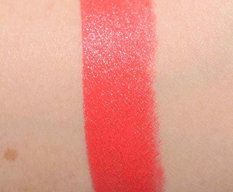 <p class="text-center">Charlotte Tilbury Hot Emily Kissing Lipstick</p>