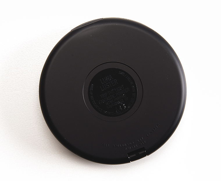 MAC Luna Luster Trip the Light Fantastic Powder