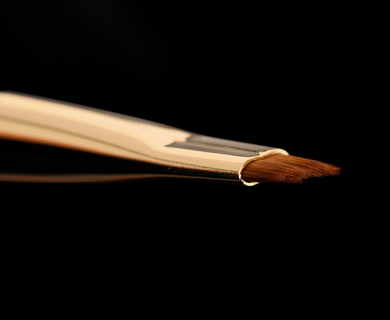 Smith Cosmetics #203 Micro Angled Liner Brush