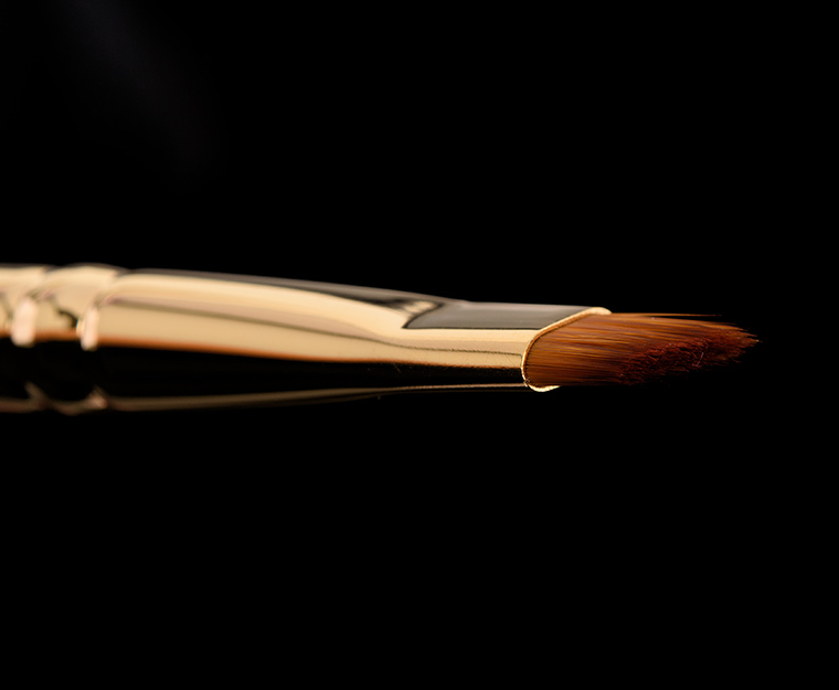 Smith Cosmetics #205 Angled Liner Brush