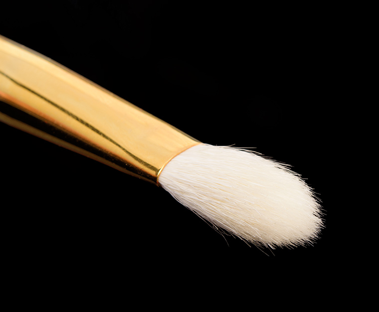 Smith Cosmetics #235 Flat Quill Crease Brush