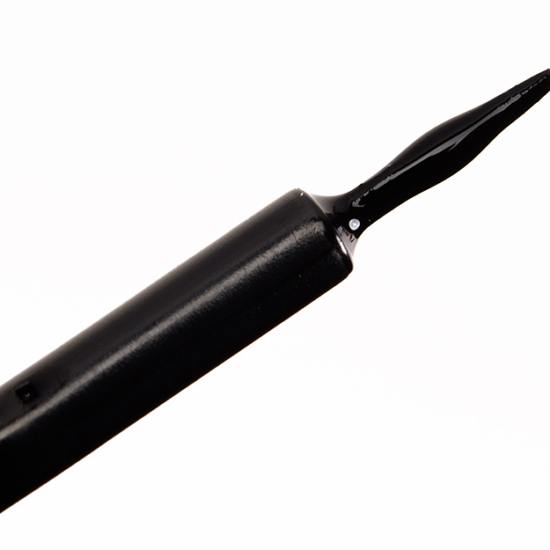 Urban Decay Razor Sharp Water-Resistant Longwear Liquid Eyeliner Perversion