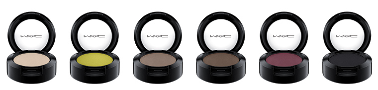 MAC It's a Strike Collection