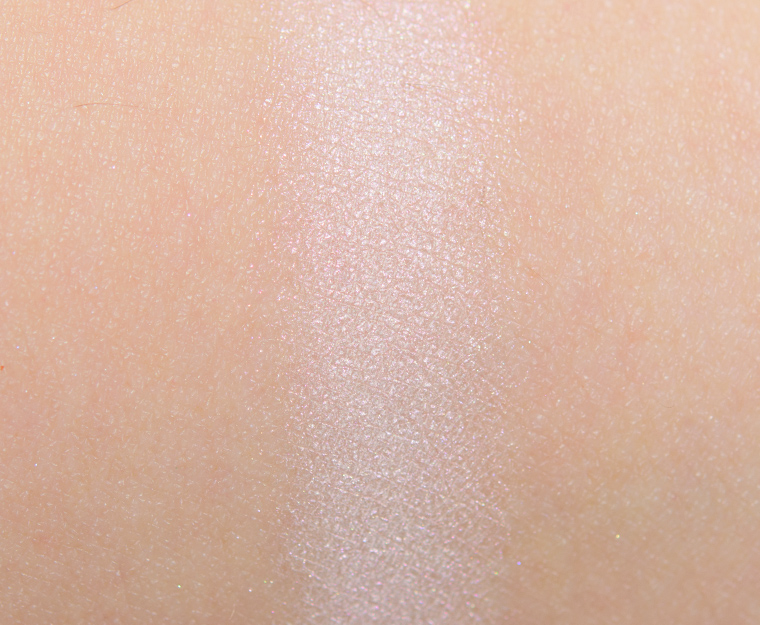 <p class="text-center">Guerlain Tonka Imperiale #1 Eyeshadow (Palette 5 Couleurs)</p>
