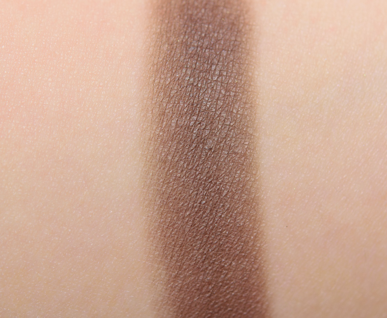 <p class="text-center">Guerlain Tonka Imperiale #5 Eyeshadow (Palette 5 Couleurs)</p>