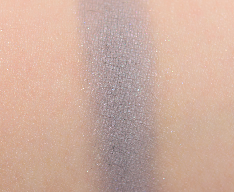 <p class="text-center">Guerlain L'Heure de Nuit #3 Eyeshadow (Palette 5 Couleurs)</p>