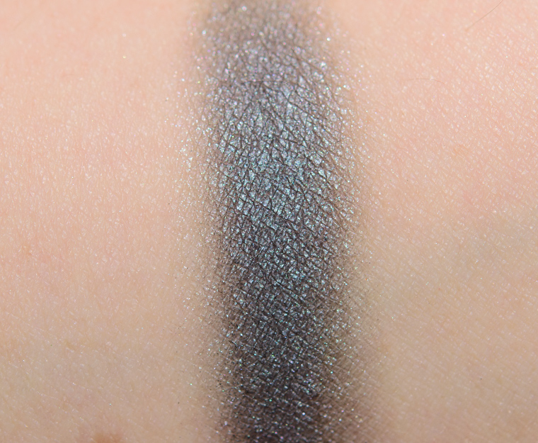 <p class="text-center">Guerlain L'Heure de Nuit #4 Eyeshadow (Palette 5 Couleurs)</p>