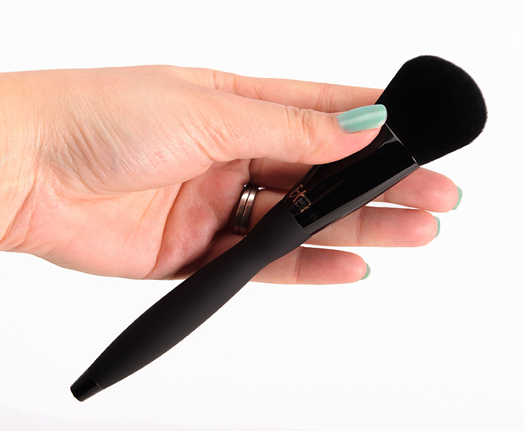 IT Cosmetics No. 304 Velvet Luxe Plush Foundation Brush