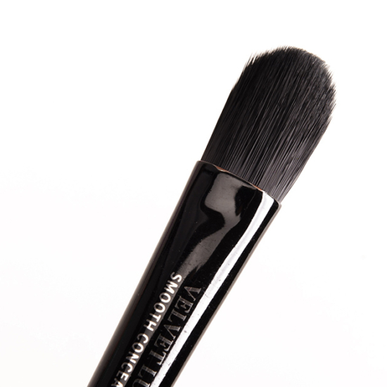 IT Cosmetics No. 314 Velvet Luxe Smooth Concealer Brush • Brush Review