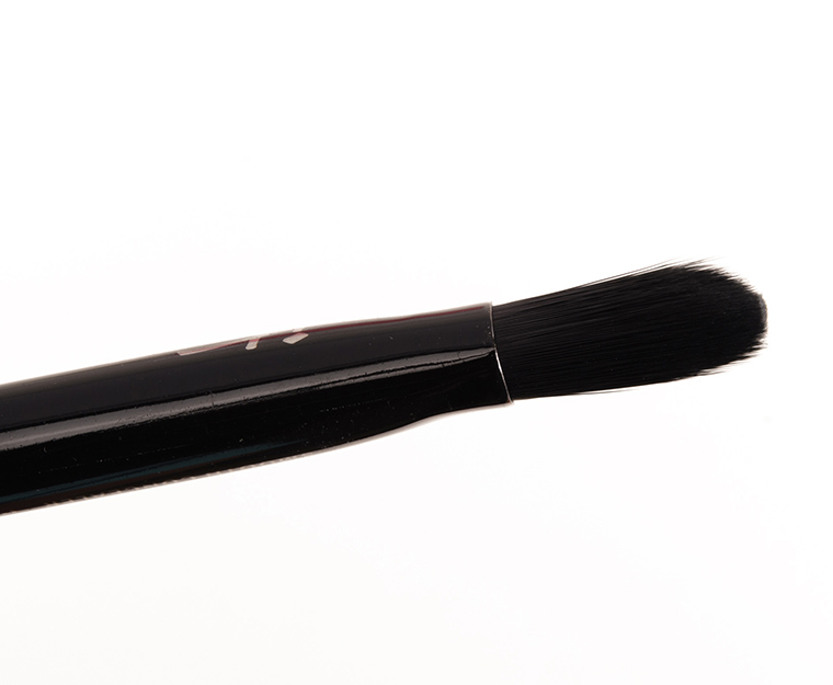 IT Cosmetics No. 314 Velvet Luxe Smooth Concealer Brush