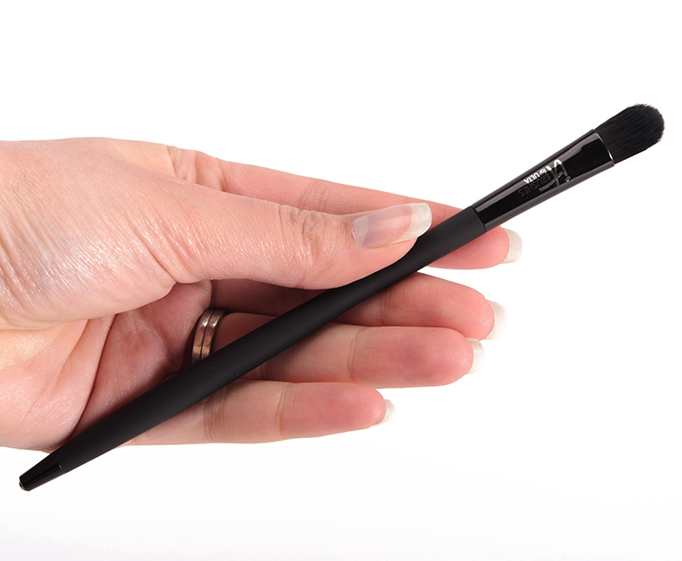 IT Cosmetics No. 314 Velvet Luxe Smooth Concealer Brush