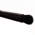 IT Cosmetics No. 320 Velvet Luxe Effortless Crease Brush 