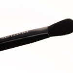 IT Cosmetics No. 322 Velvet Luxe Plush All-Over Shadow Brush 