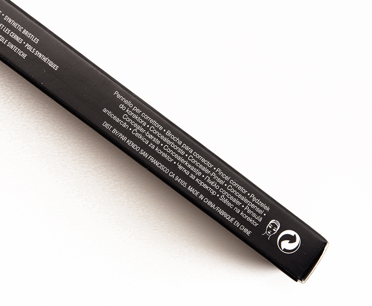 Kat Von D Lock-It Edge Concealer Brush