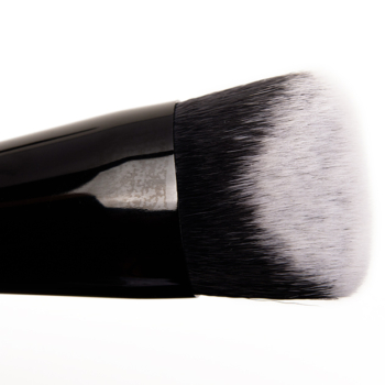 KVD Beauty Lock-It Edge Foundation Brush