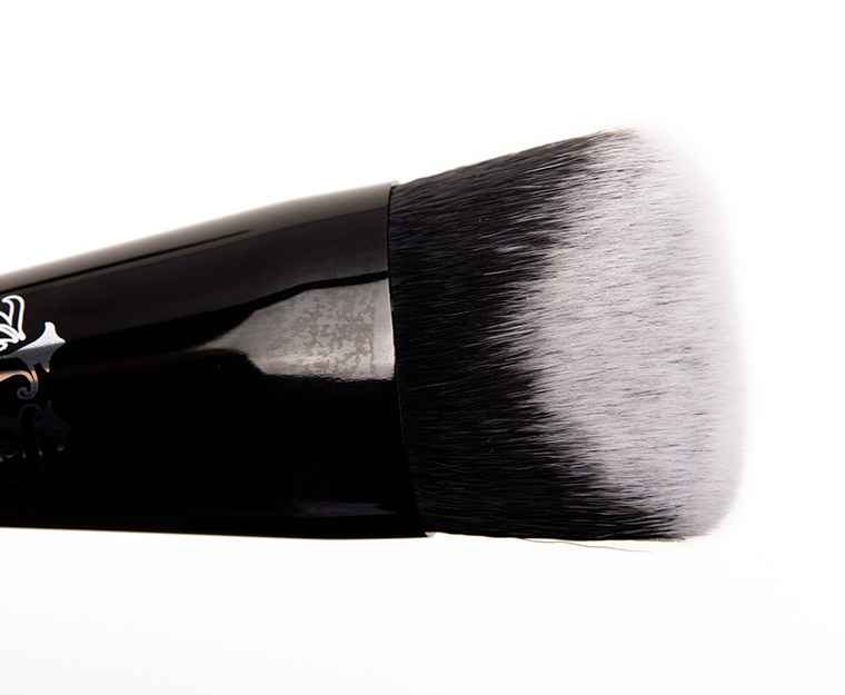 Kat Von D Lock-It Lock-It Edge Foundation Brush