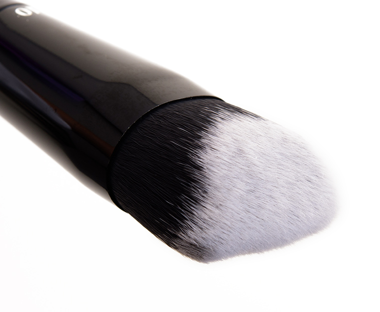 Kat Von D Lock-It Lock-It Edge Foundation Brush