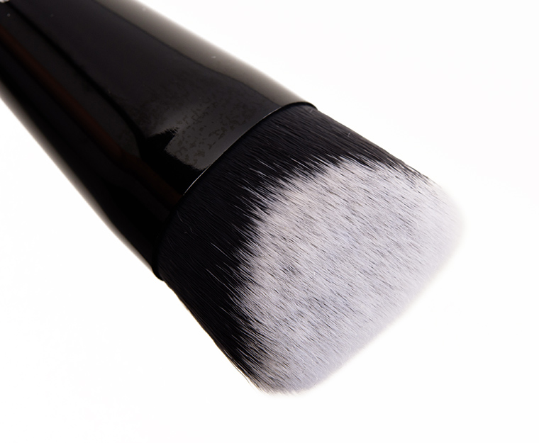 Kat Von D Lock-It Lock-It Edge Foundation Brush