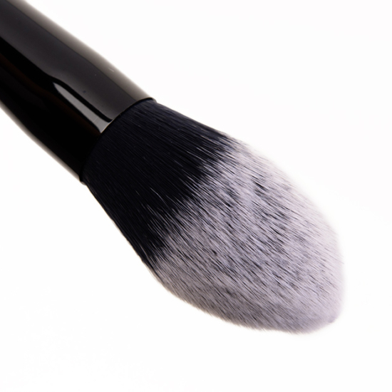 KVD Beauty LockIt Setting Powder Brush • Brush Review & Swatches