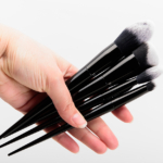 KVD Beauty Lock-It Setting Powder Brush 
