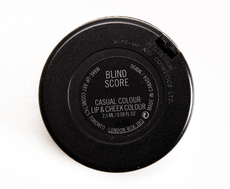 MAC Blind Score Casual Colour