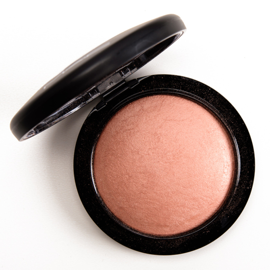 MAC Highlight the Truth Mineralize Skinfinish