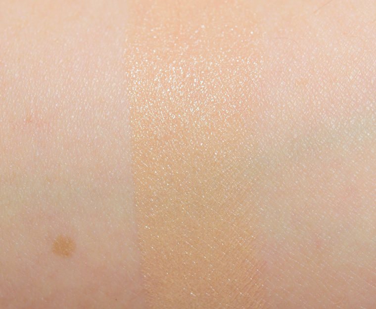 <p class="text-center">bareMinerals Controversy Gen Nude Radiant Lipstick</p>