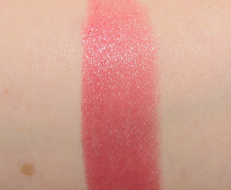 <p class="text-center">bareMinerals XOX Gen Nude Radiant Lipstick</p>
