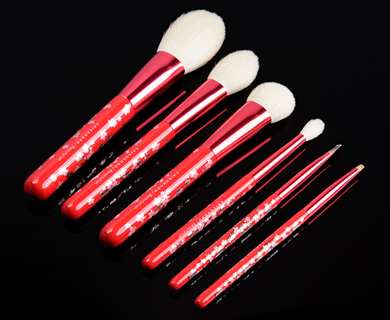 Chikuhodo x Beautylish Holiday 2016 Sakura Brush Set
