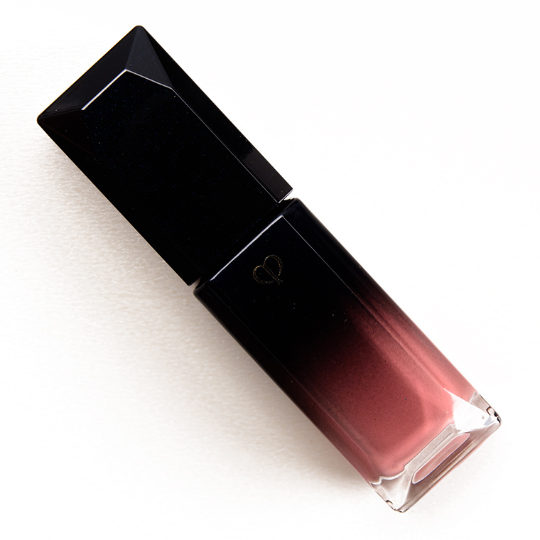 Cle de Peau Lingerie (11) Radiant Liquid Rouge