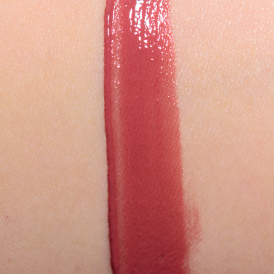 Cle de Peau Chenille (12) Radiant Liquid Rouge