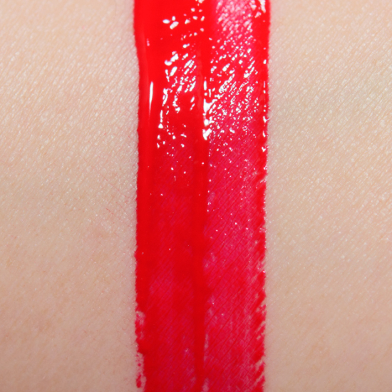 Cle de Peau Bugatti Red (17) Radiant Liquid Rouge